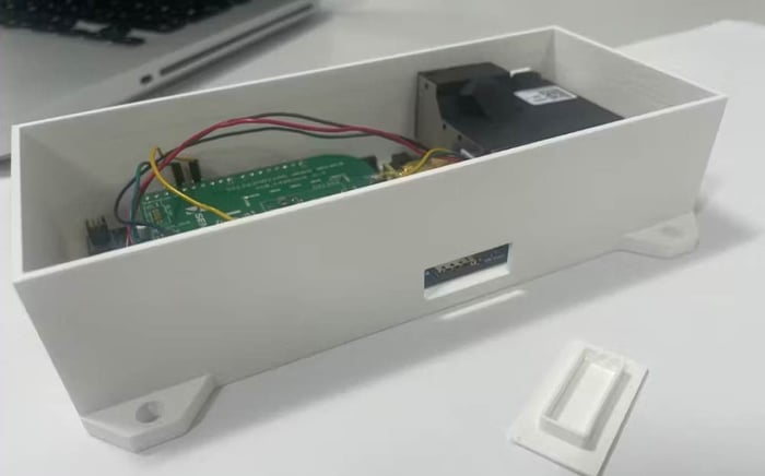 Air quality monitoring device by SACAQM