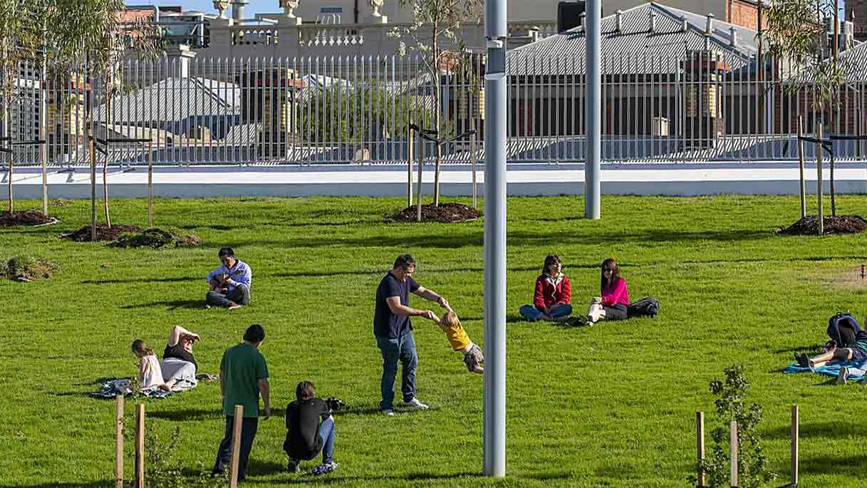 How Are Small Australian Cities Embracing Smart Technologies?