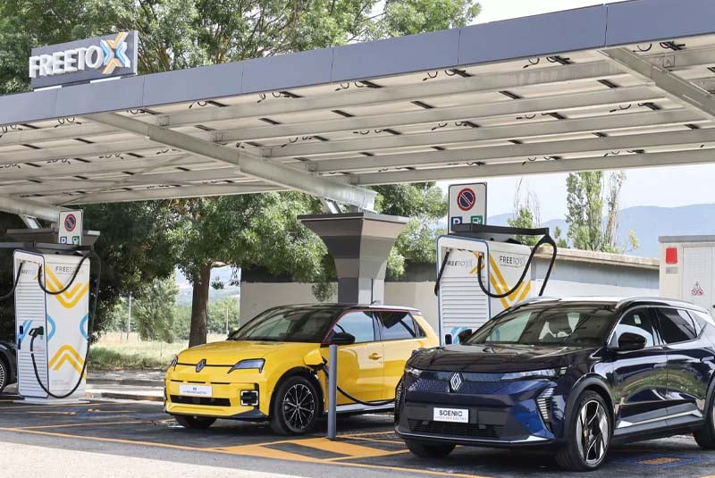 Cars EV charging Mobilize and Autostrade per l’Italia