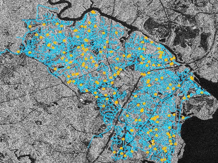 satellite surveillance of a water recycling network