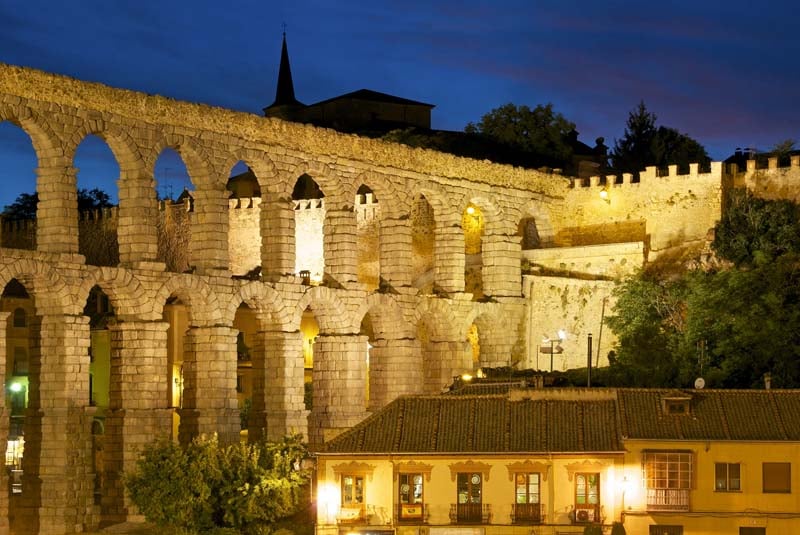 Segovia Street Lighting