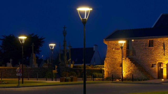 Image of a smart city in france at night equipped with a private LoRa Network