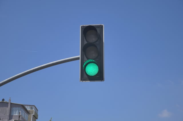 Spain’s Royal Decree Sets National Framework for AI-Driven Intelligent Transport Systems
