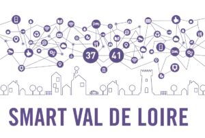 Smart Val de Loire logo featuring a purple line-art cityscape and a network of IoT icons above the text.